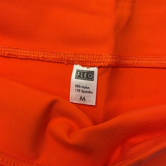 FLEO Spandex Workout Shorts - Picture 4 of 4